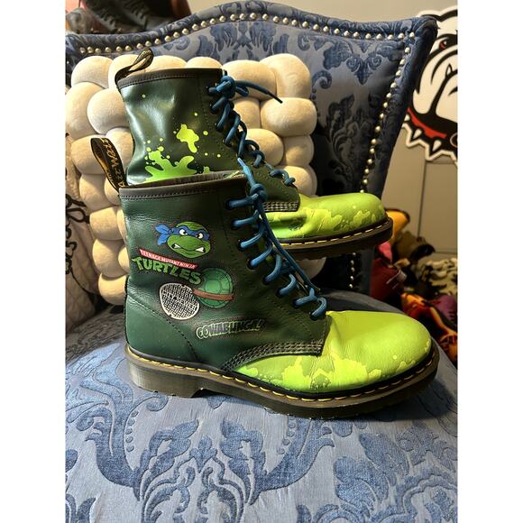 Dr Martens x TMNT Leonardo Boots Size 11/EU 45 - Picture 2 of 8